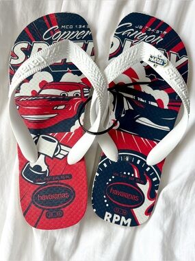Cars Lightning McQueen flip flops sandals Havaianas youth size 3 4